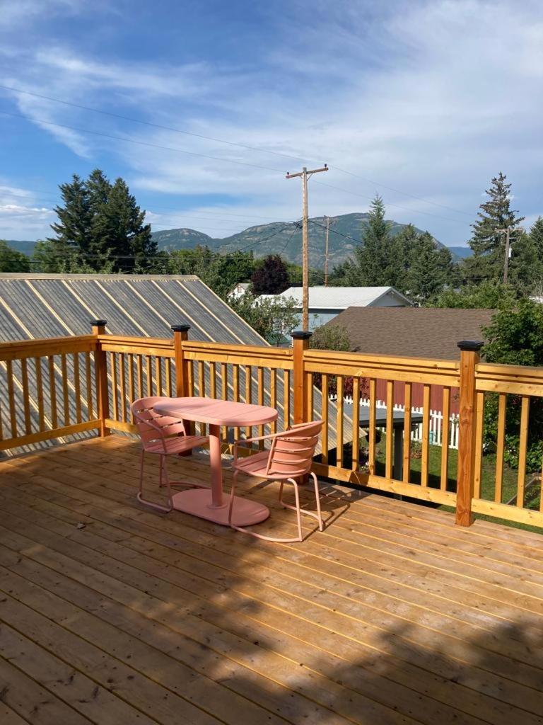 Victorian Guest Getaway-20Mins To Glacier National Park-10Mins To Airport! Columbia Falls Eksteriør billede